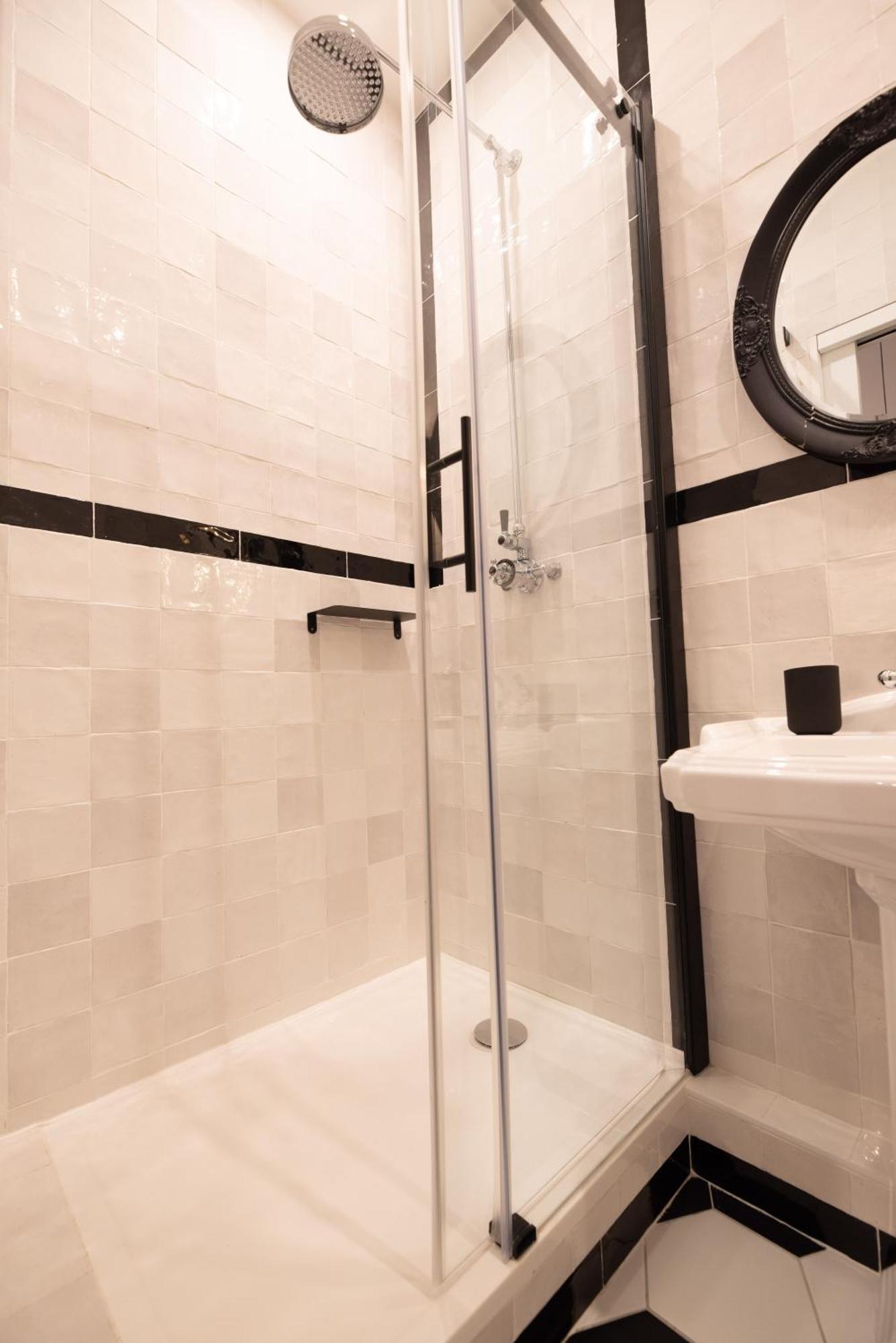 Apartment Monsieur Pigalle Paris