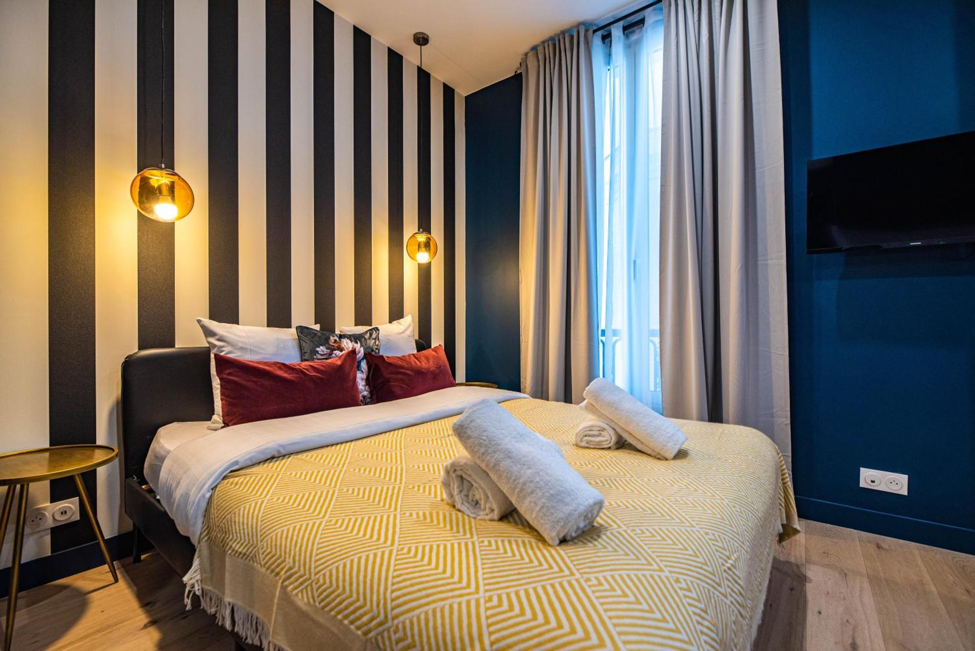 Monsieur Pigalle Apartment Paris