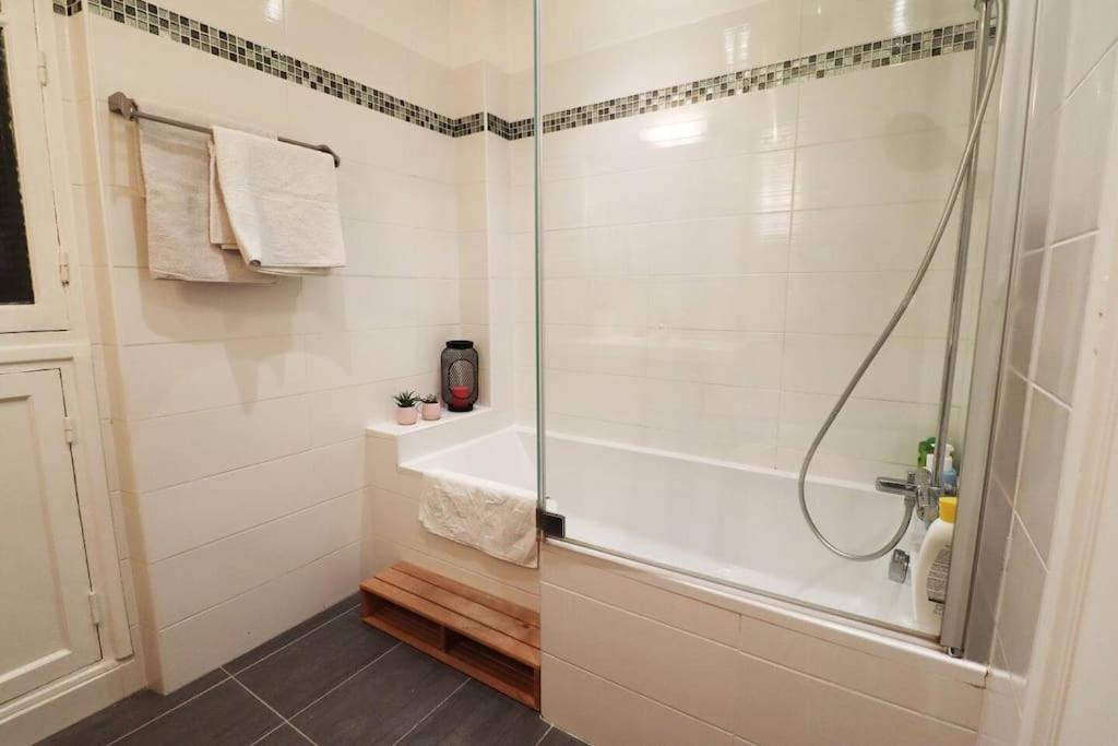 Apartment Langeac Paris