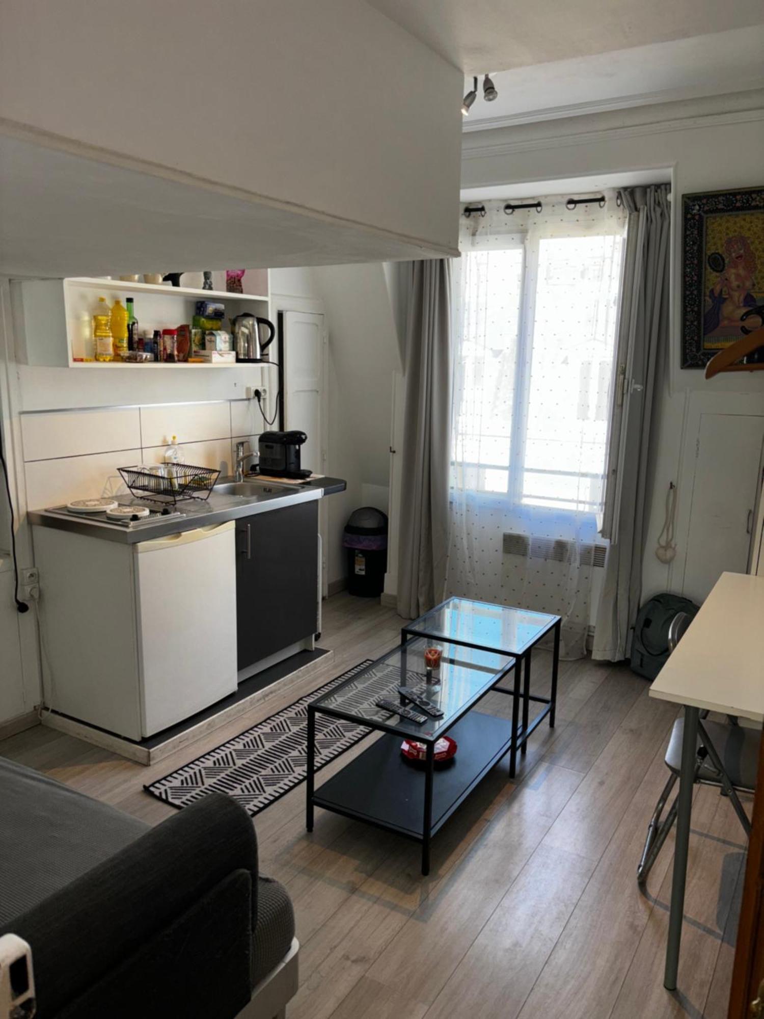 Apartment Wins Montmartre Paris