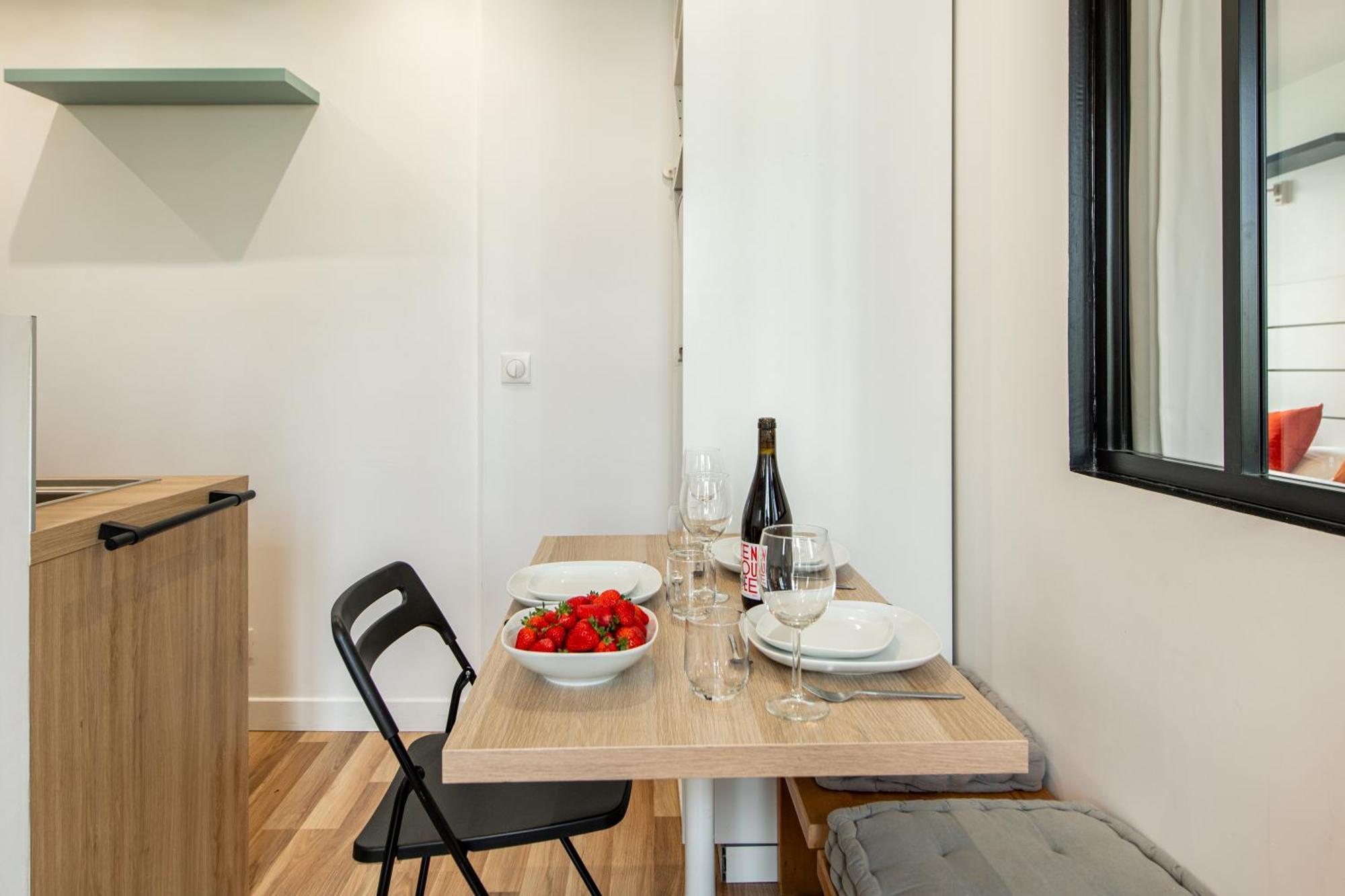 Cozy 1-bedroom With All Amenties In Montmartre Apartment Paris