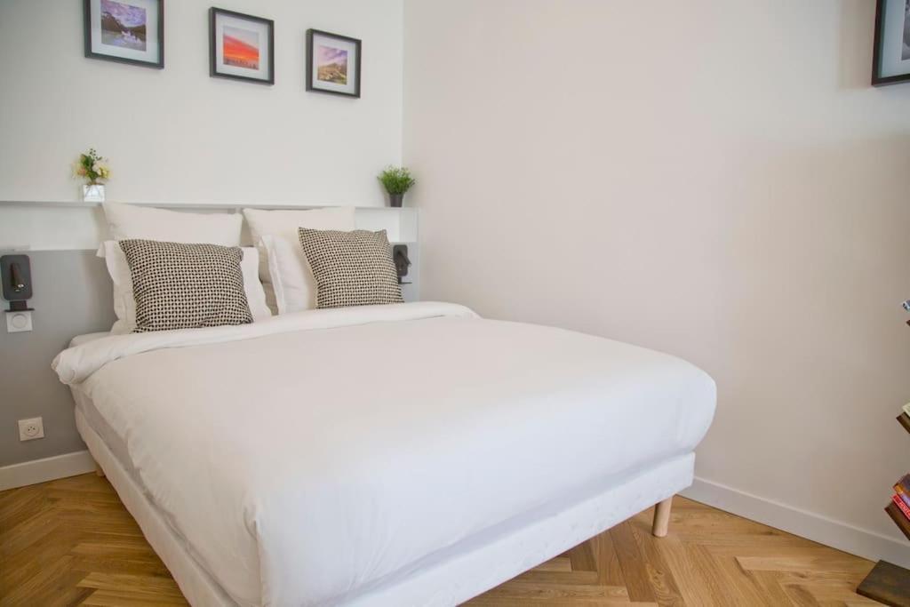 Fully Renovated Historic In Heart Mouffetard Paris