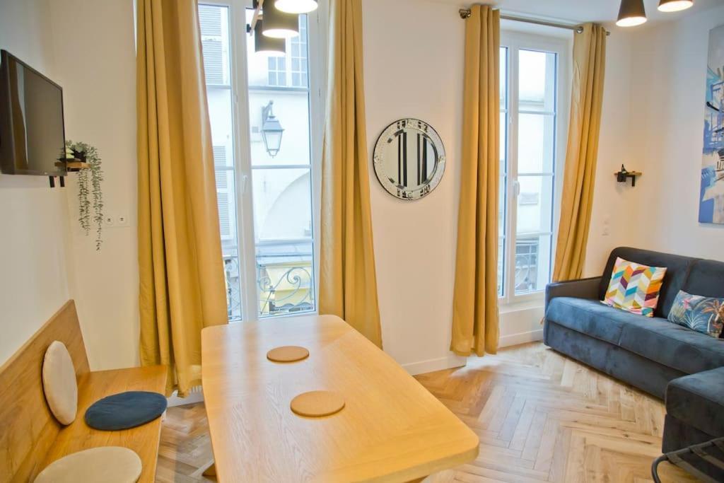 Apartment Fully Renovated Historic In Heart Mouffetard Paris