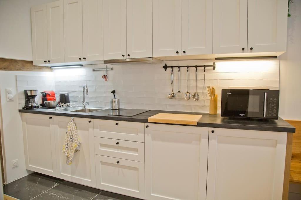 Fully Renovated Historic In Heart Mouffetard Apartment Paris