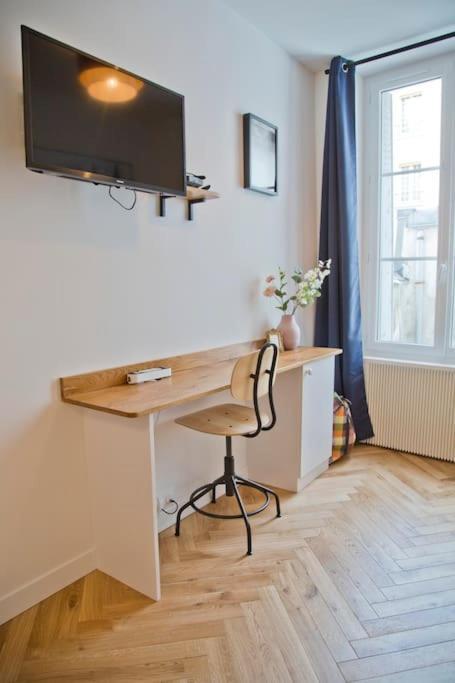 Apartment Fully Renovated Historic In Heart Mouffetard *