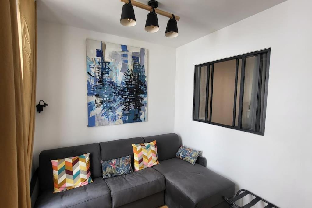 Fully Renovated Historic In Heart Mouffetard Apartment Paris