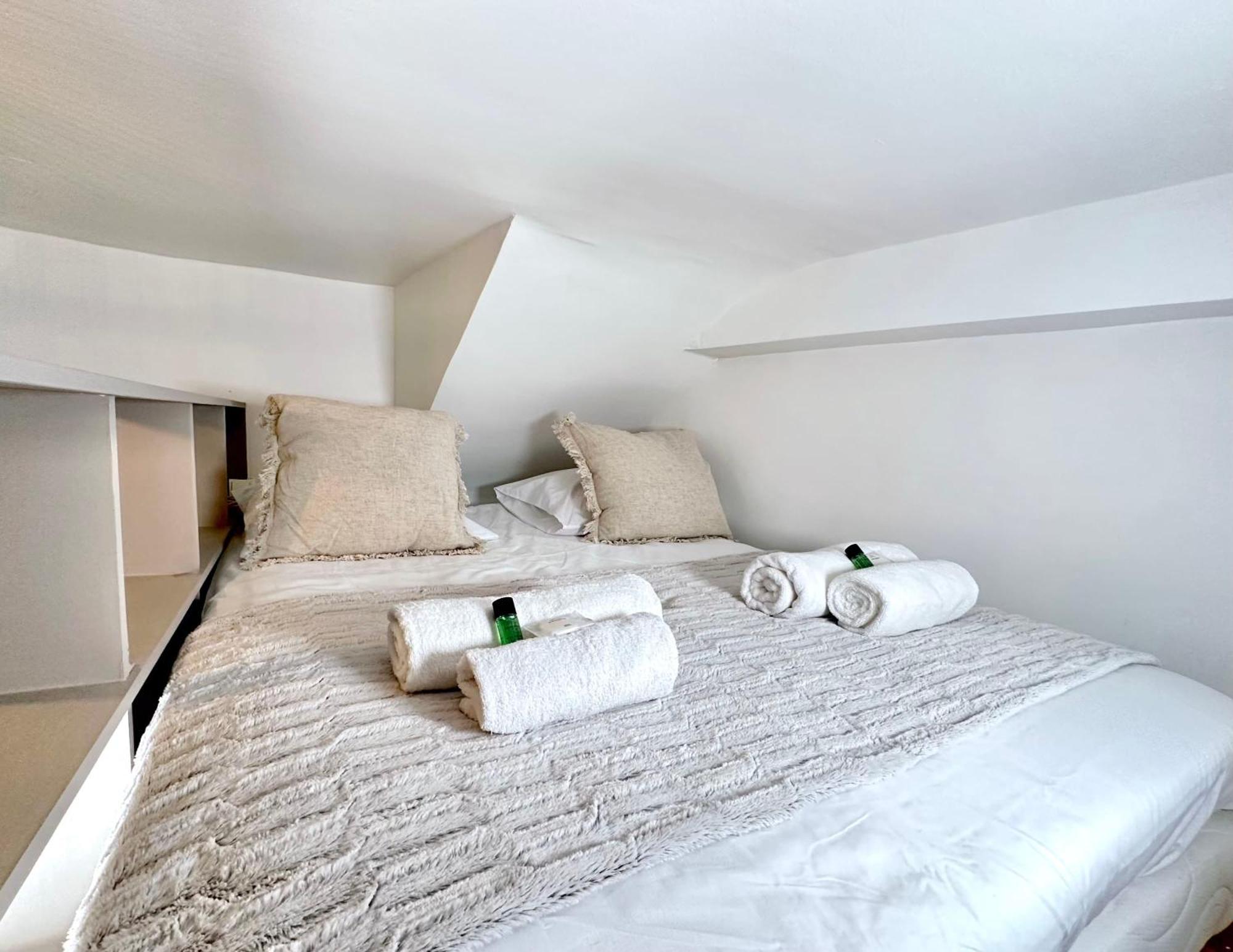Appartement Stylish Studio Steps From Le Marais *