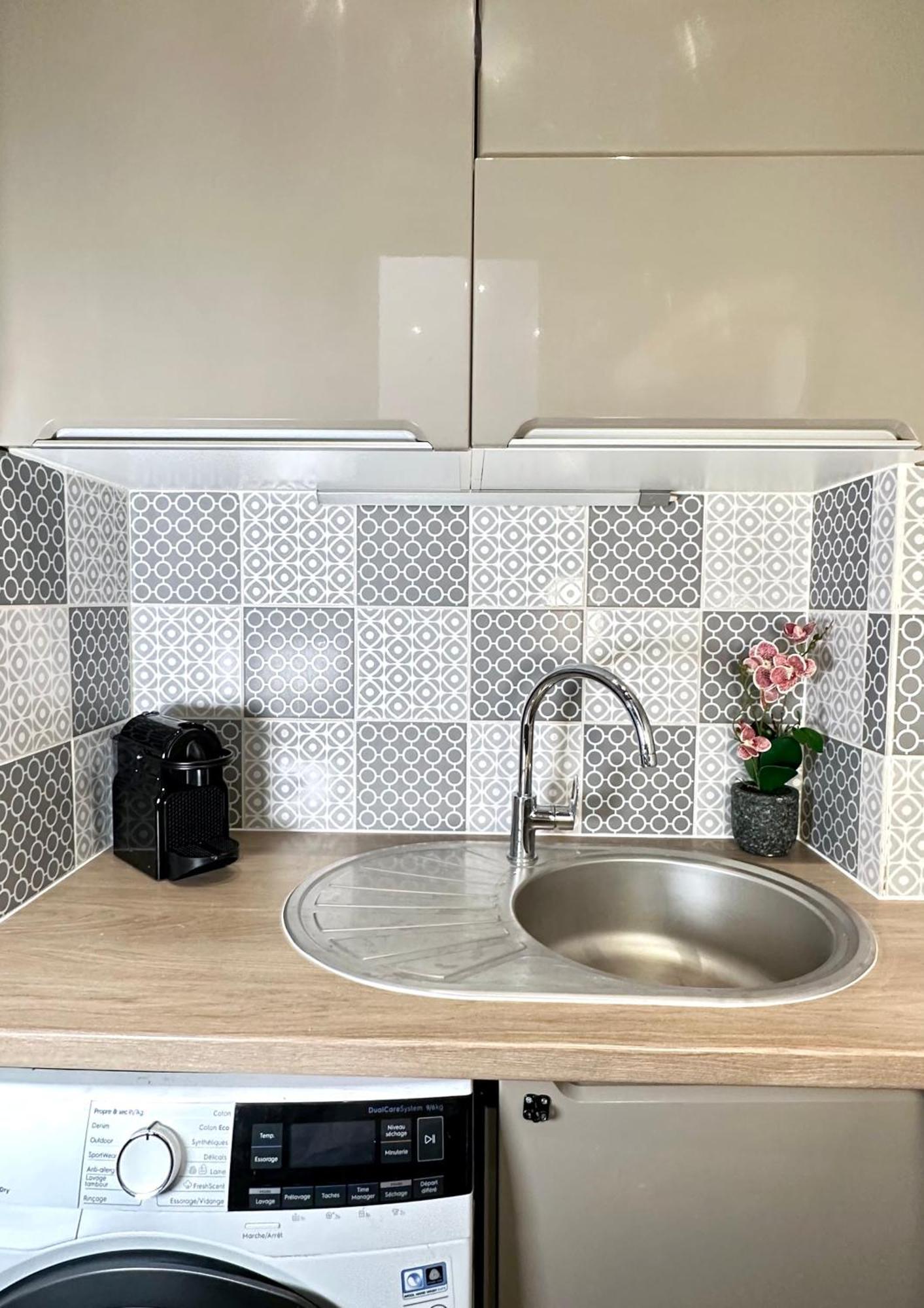 Appartement Stylish Studio Steps From Le Marais Paris
