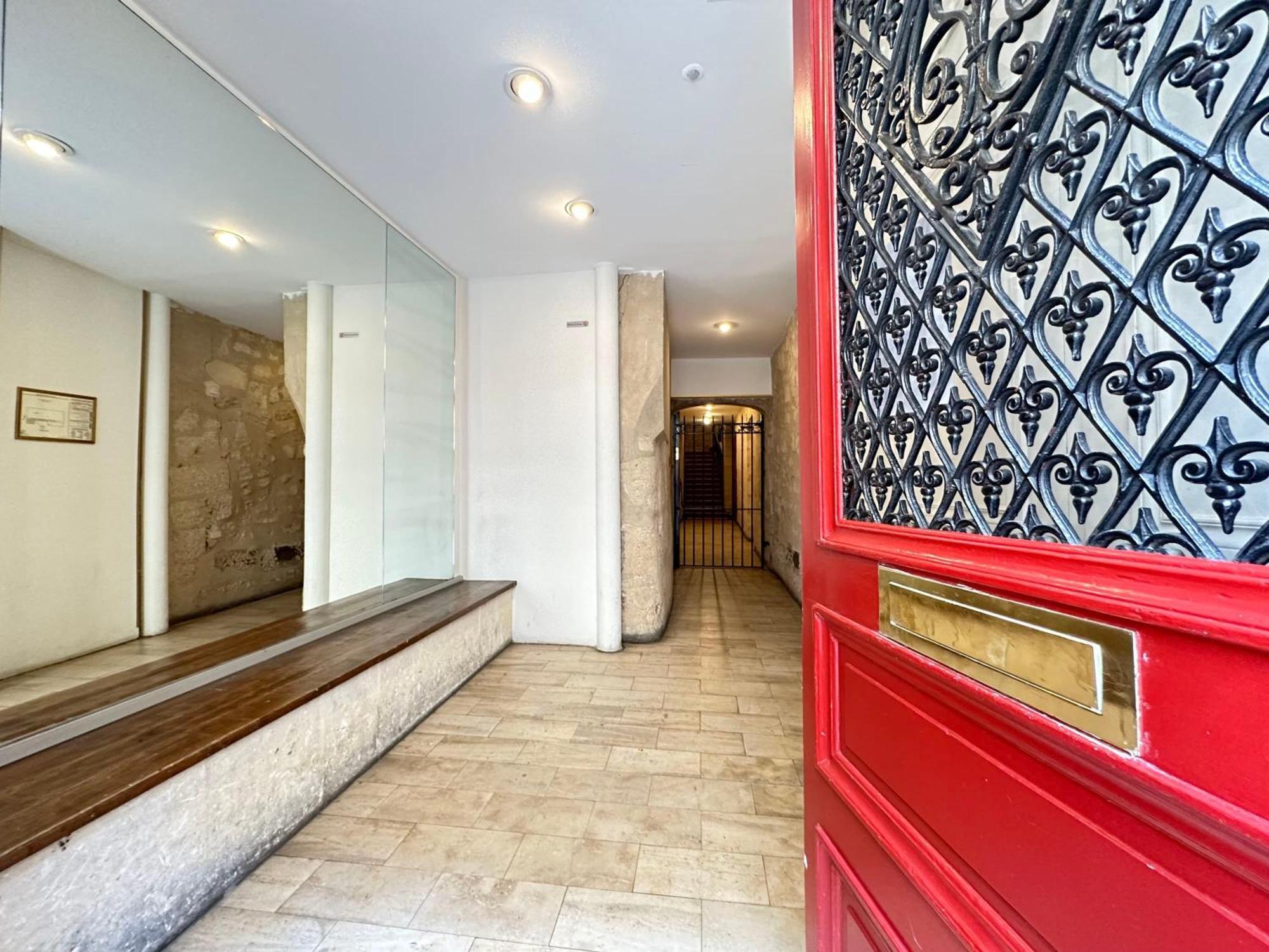 Stylish Studio Steps From Le Marais Appartement Paris