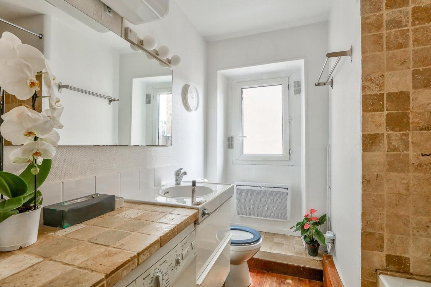Charming 1br Flat Near Gare De L'est & Canal Saint-martin Paris