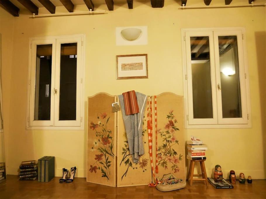 Appartement Rare Avec Jardin Privatif Au Centre De Paris