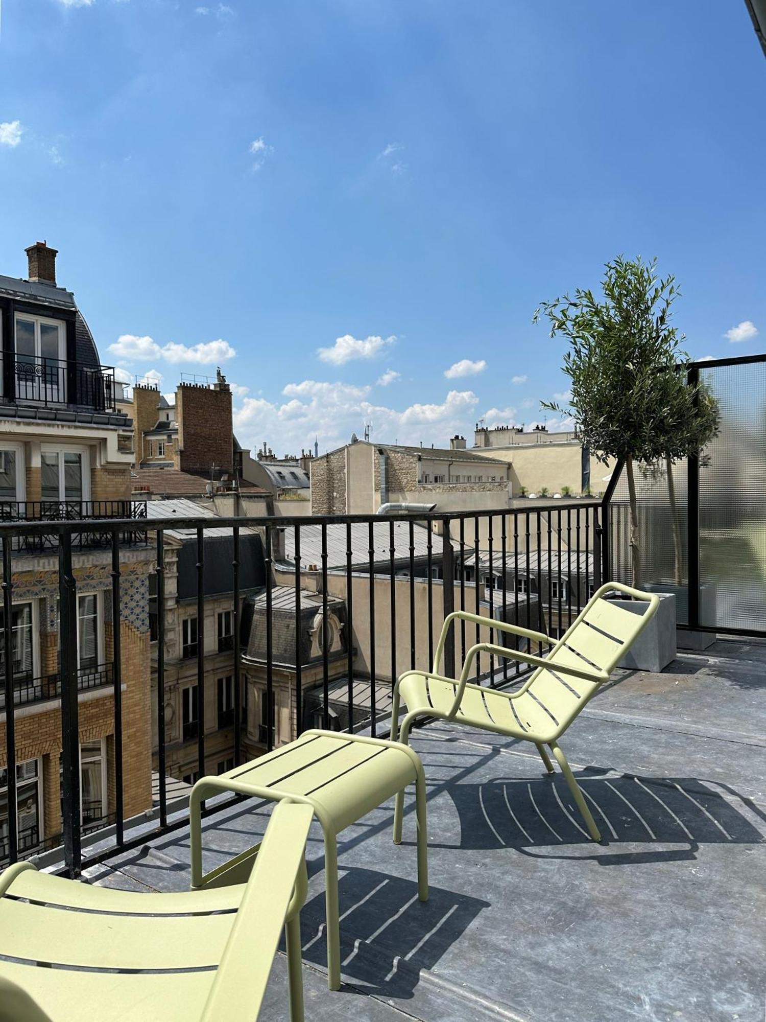 New Opera Hotel 4*