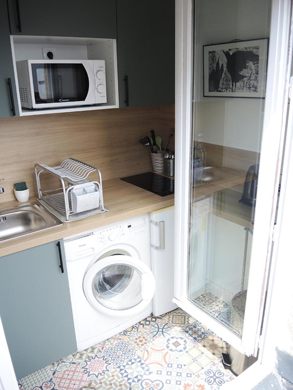 Private With Bathroom In Sunny Flat Homestay Paris