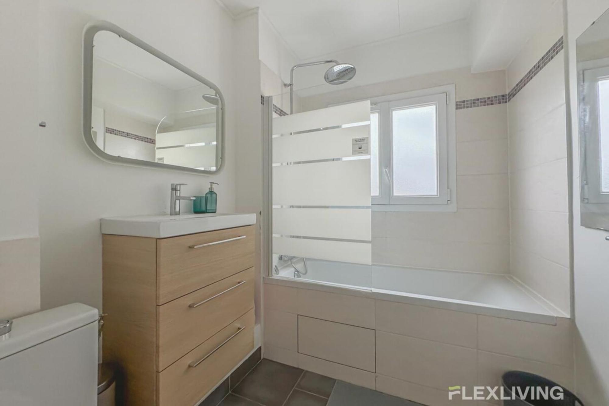 Holiday home Flexliving - - Losserand