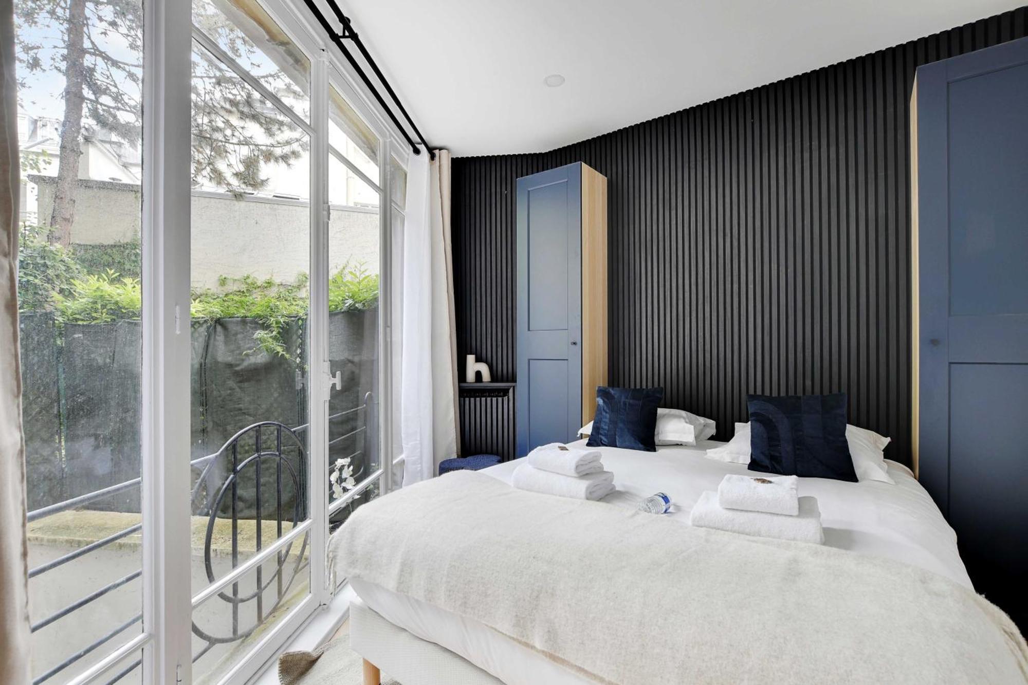 Magnificent 2bd-4p - Eiffel Tower