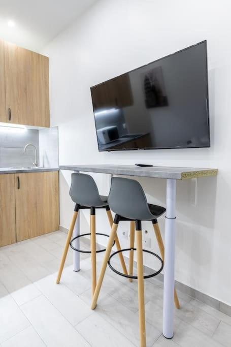 Lemercier Batignolles Cosy Studio 2p * Paris