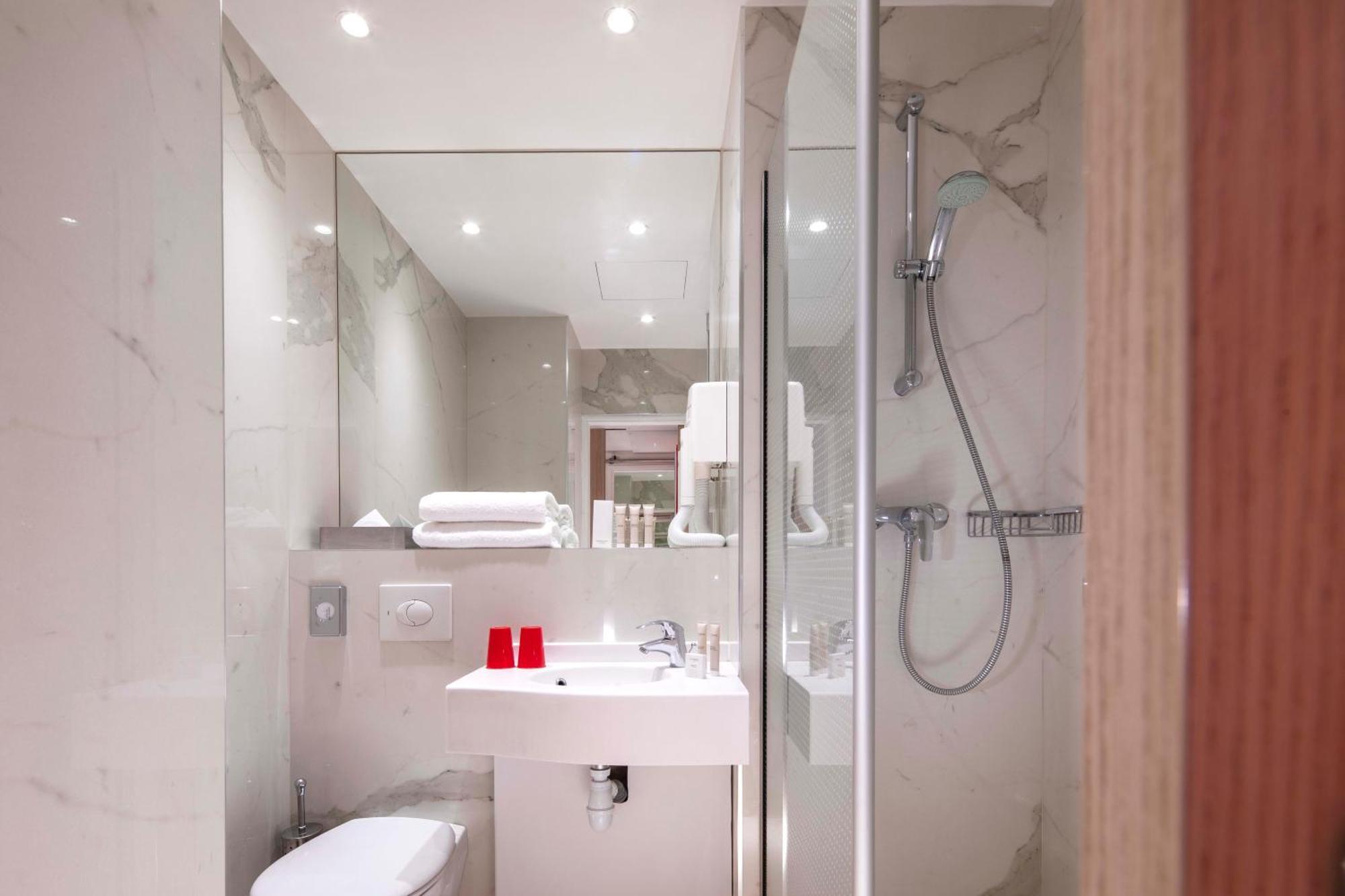 Hor Les Lumières 3* Paris