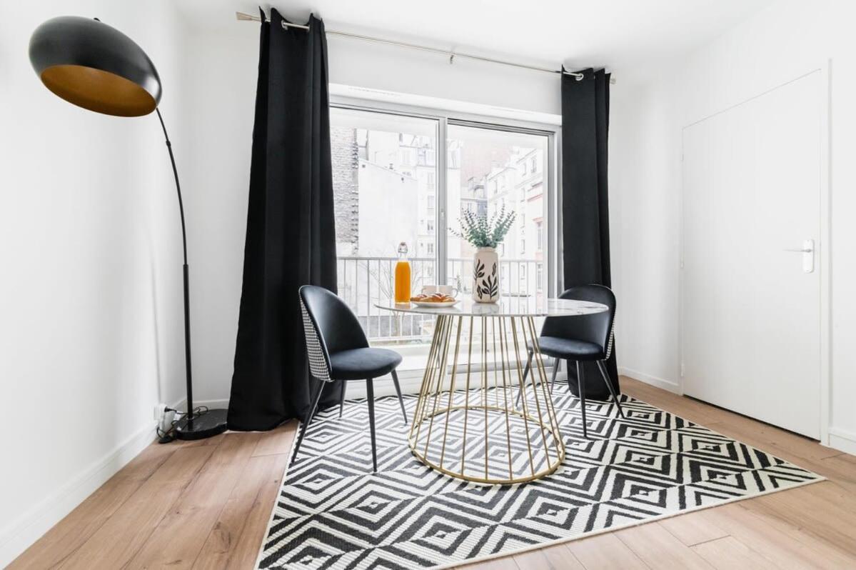 Studio Chaleureux Avec Terrasse - 18 - 2p * Paris