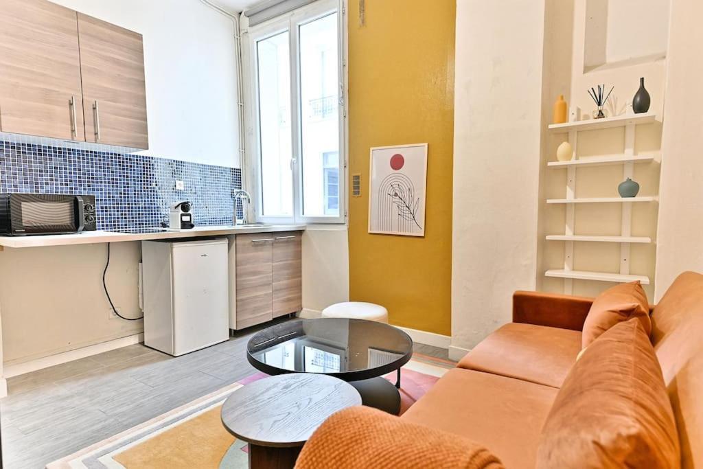 Rez-de-chaussee Montparnasse -ii Appartement *