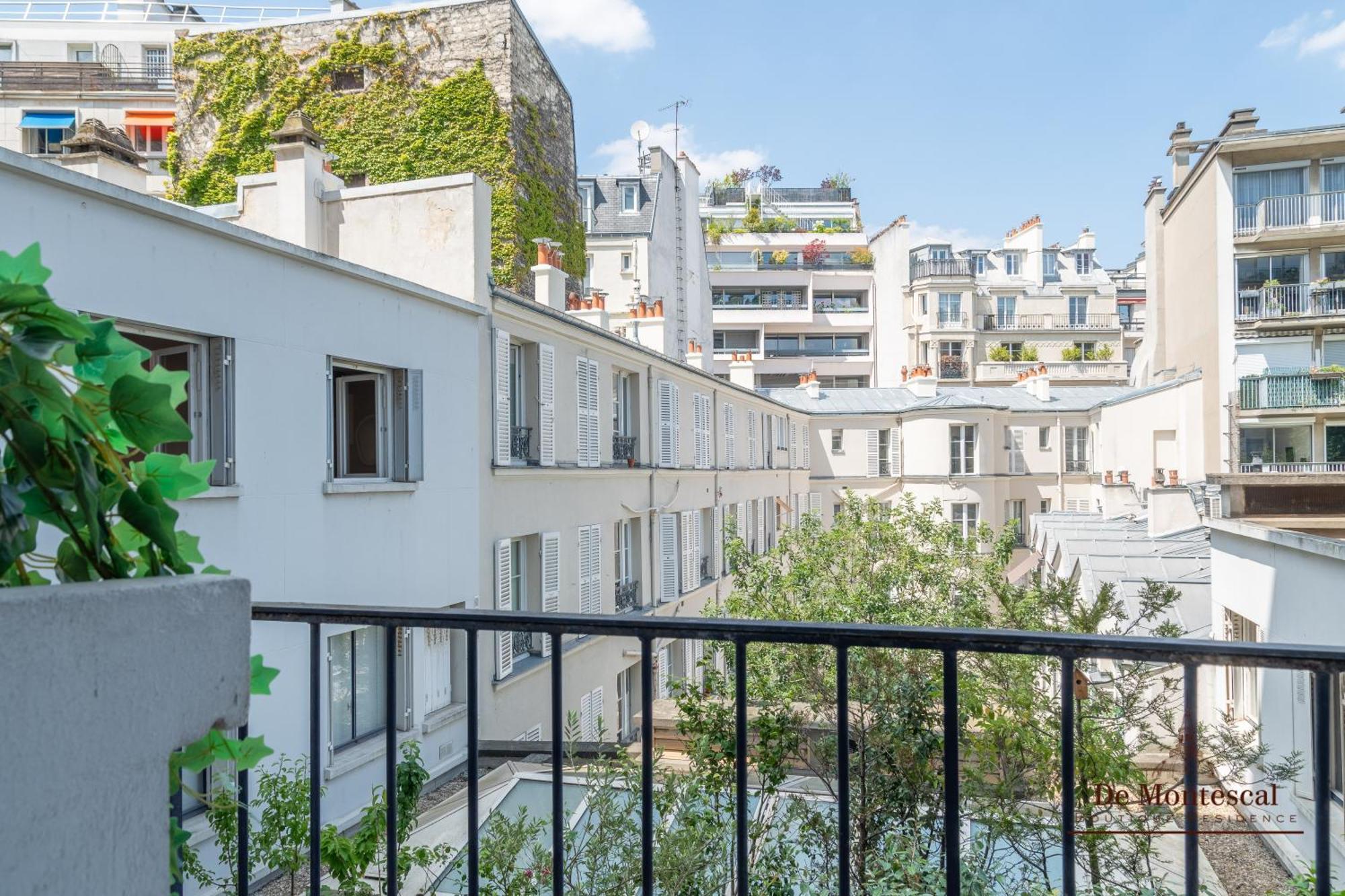 De Montescal- Montparnasse With Ac 11 To 14m2 In A Prime Location Appartement *