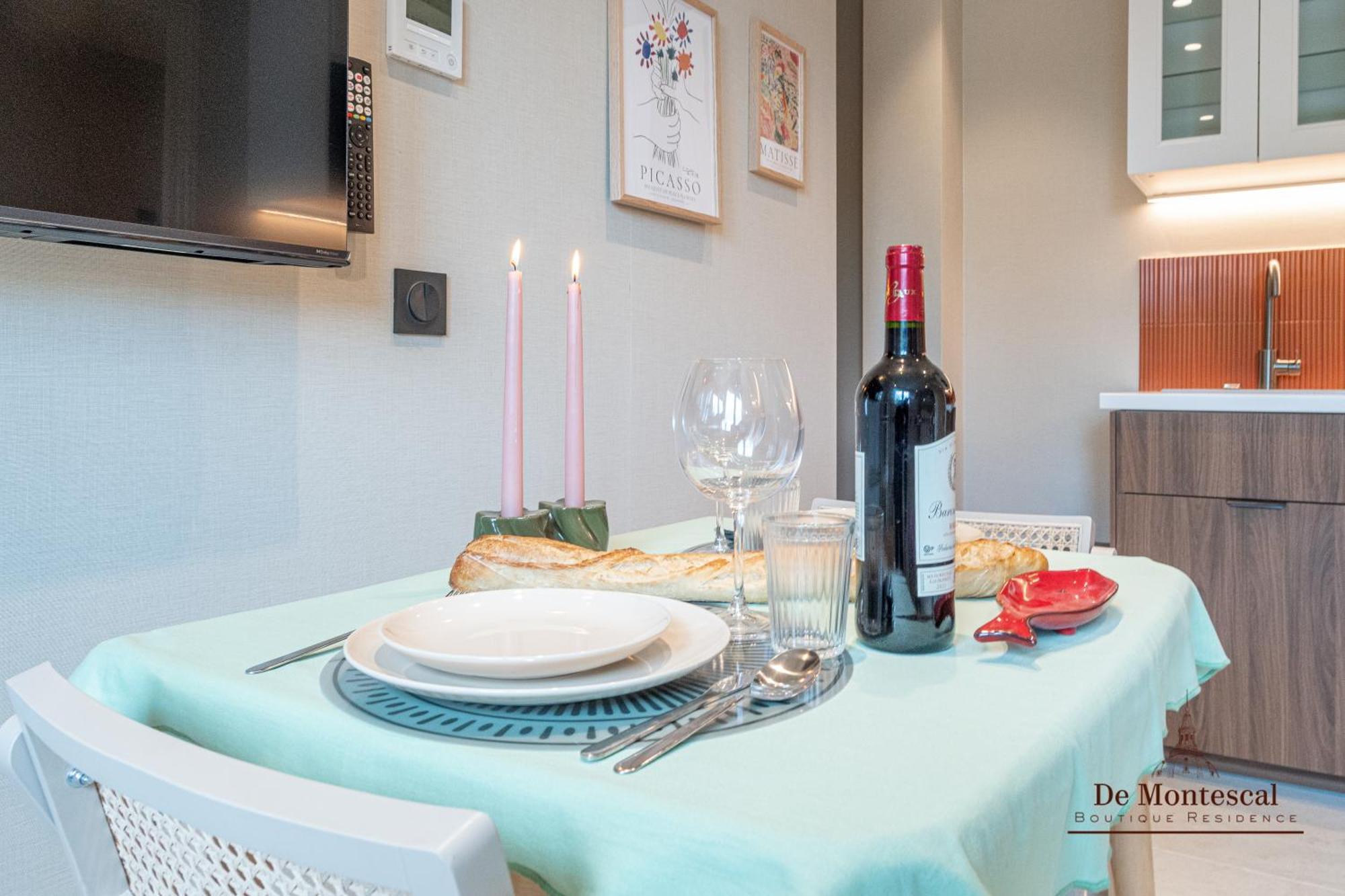 De Montescal- Montparnasse With Ac 11 To 14m2 In A Prime Location Appartement