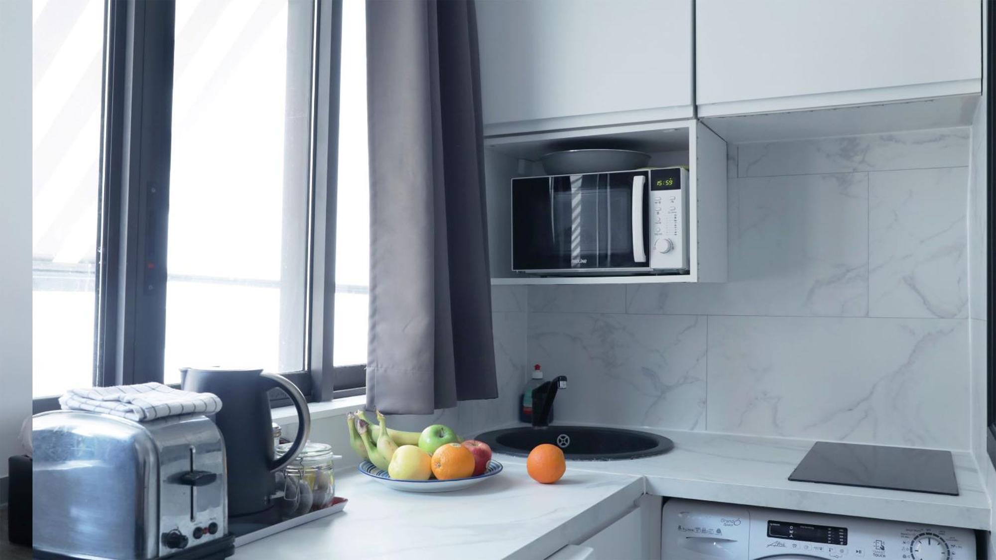 Arc De Triomphe & Trocadero Square - Cityapartmentstay