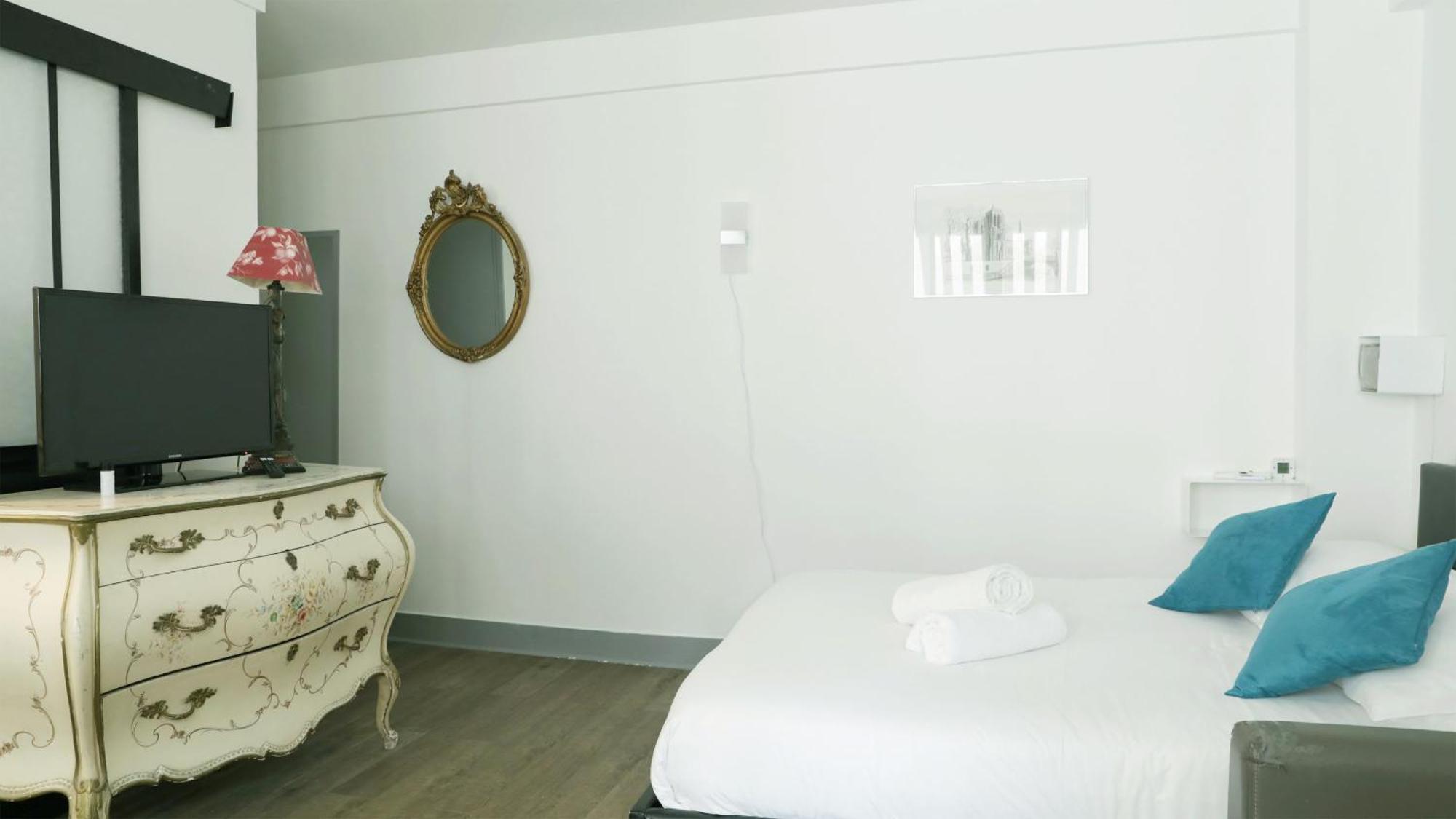 Arc De Triomphe & Trocadero Square - Cityapartmentstay Appartement Paris