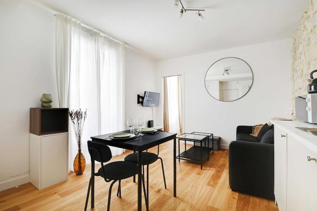 Charming In Le Marais *
