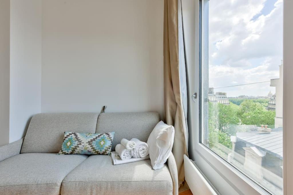 Apartment Charmant Studio Avec Vue Panoramique Sur La Tour Eiffel *