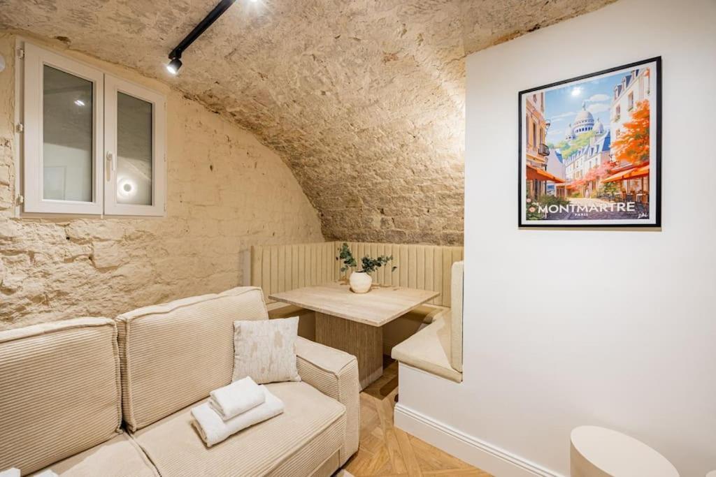 Townhouse Sacree Coeur Place Du Tertre Montmartre Appartement