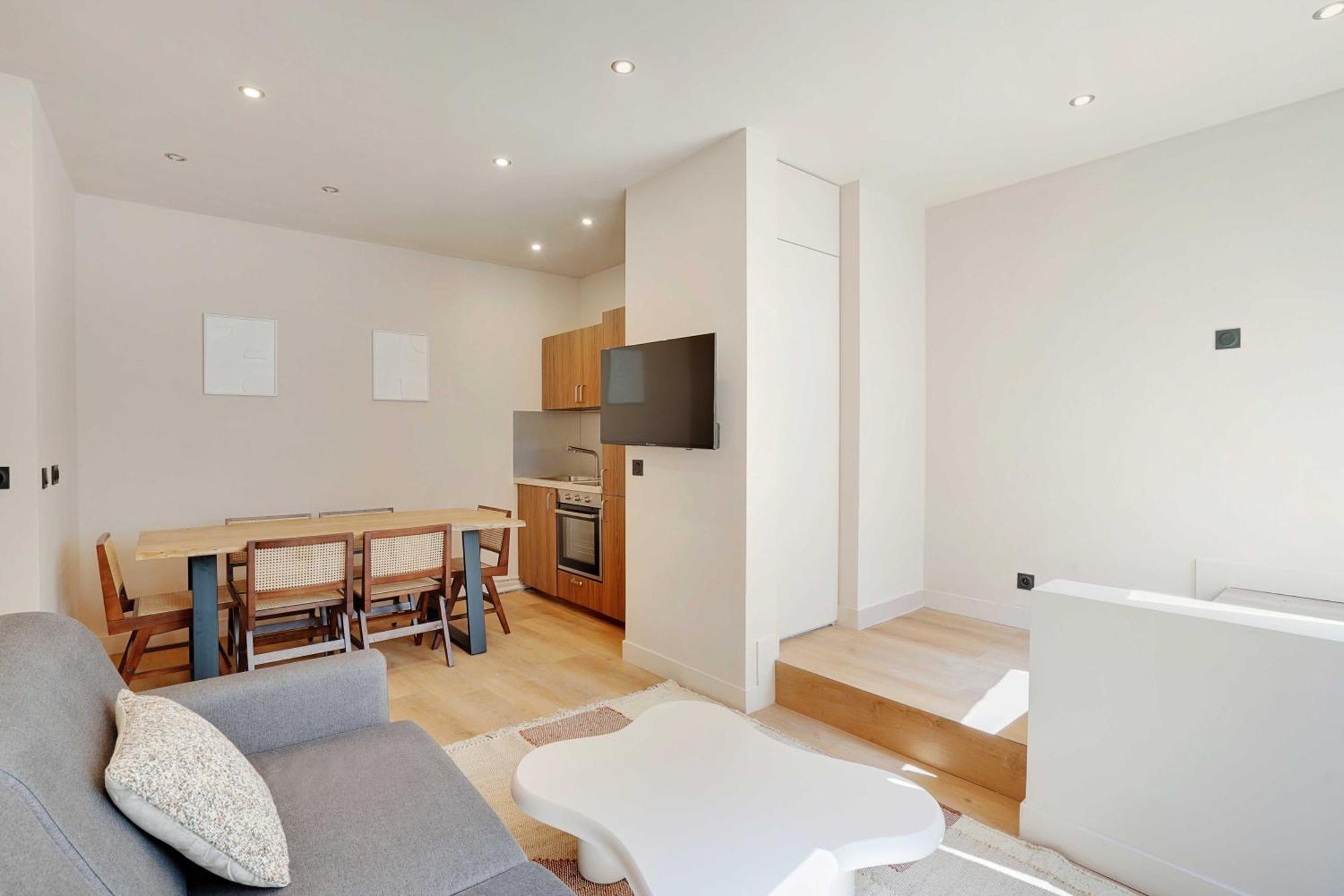 Refurbished - 2bd-8p - Place D'italie *