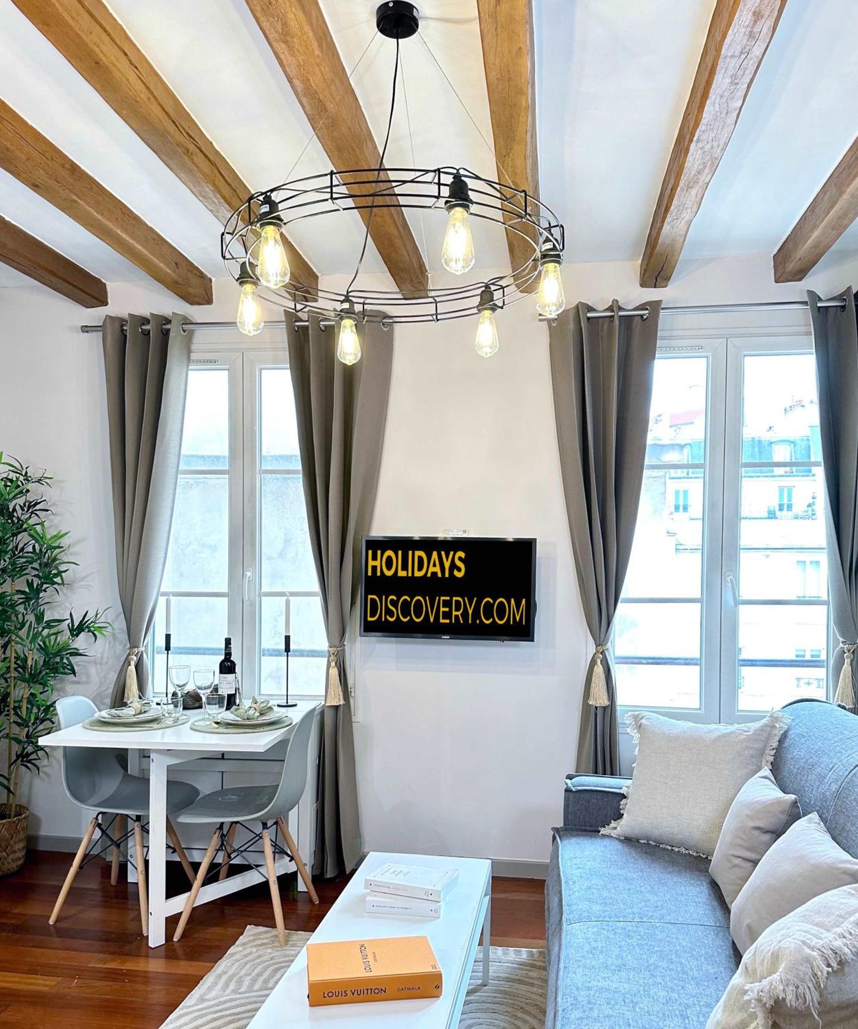 1579 - Eiffel Tower Gem, Stylish & Unique Appartement *