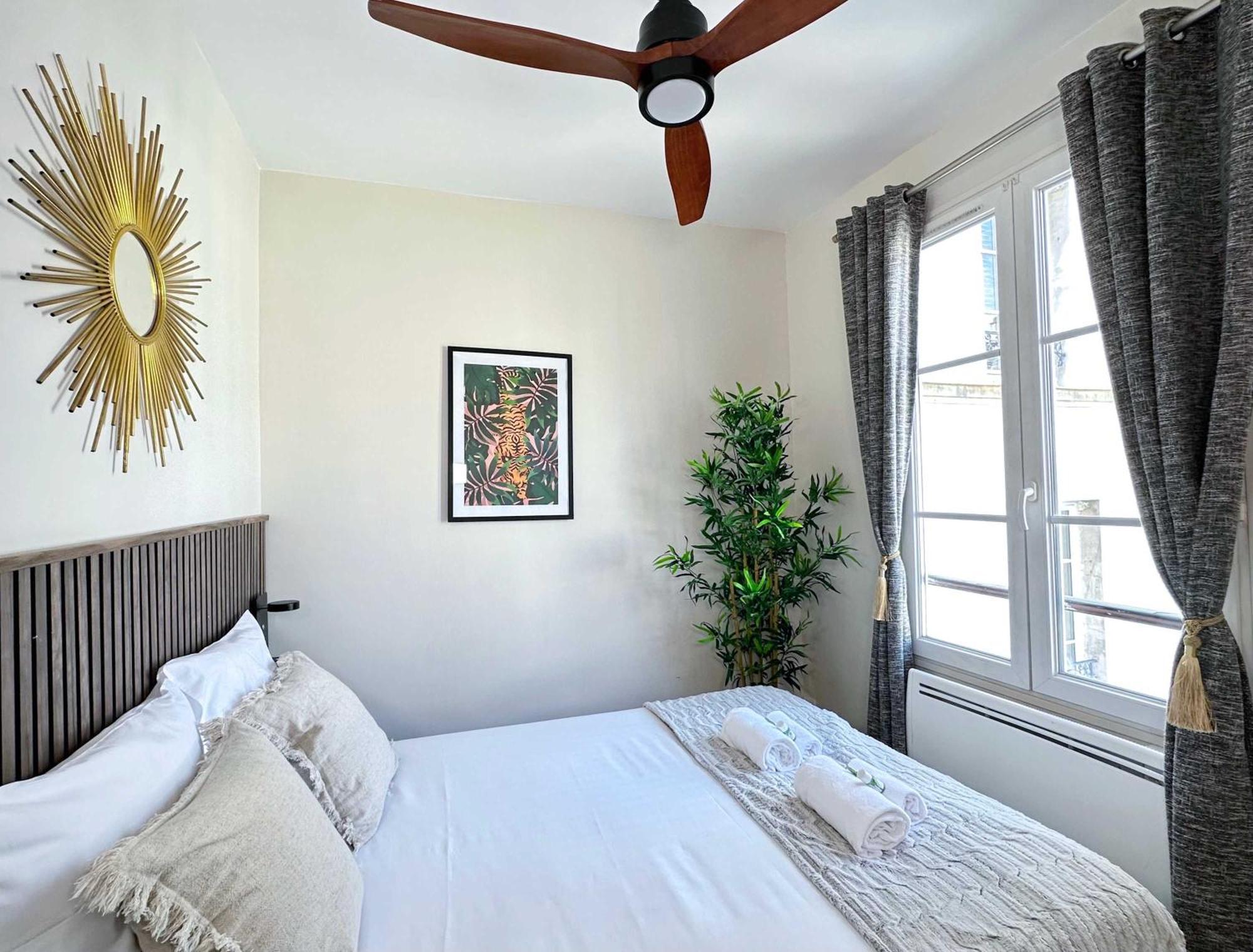 1579 - Eiffel Tower Gem, Stylish & Unique Appartement
