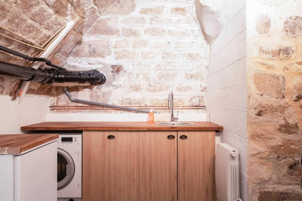 Apartment 2 Lyonnais *