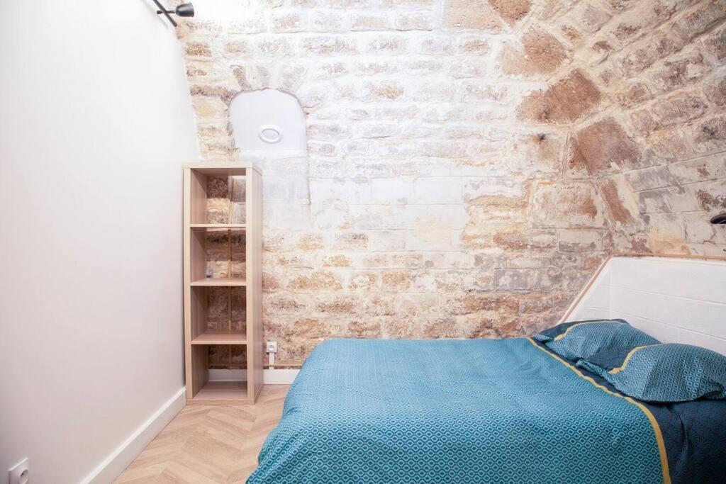 2 Lyonnais Apartment *