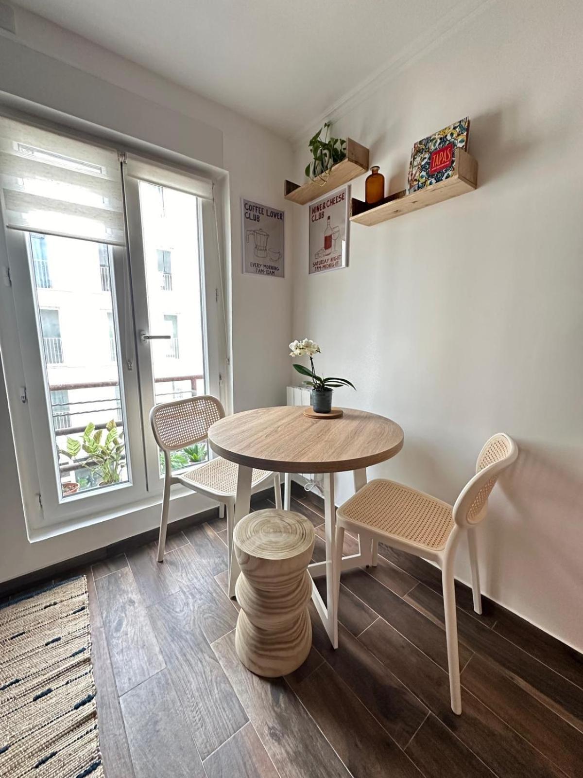 Modern Near Montmarte 2 Mins From Metro Chateau Rouge * Paris