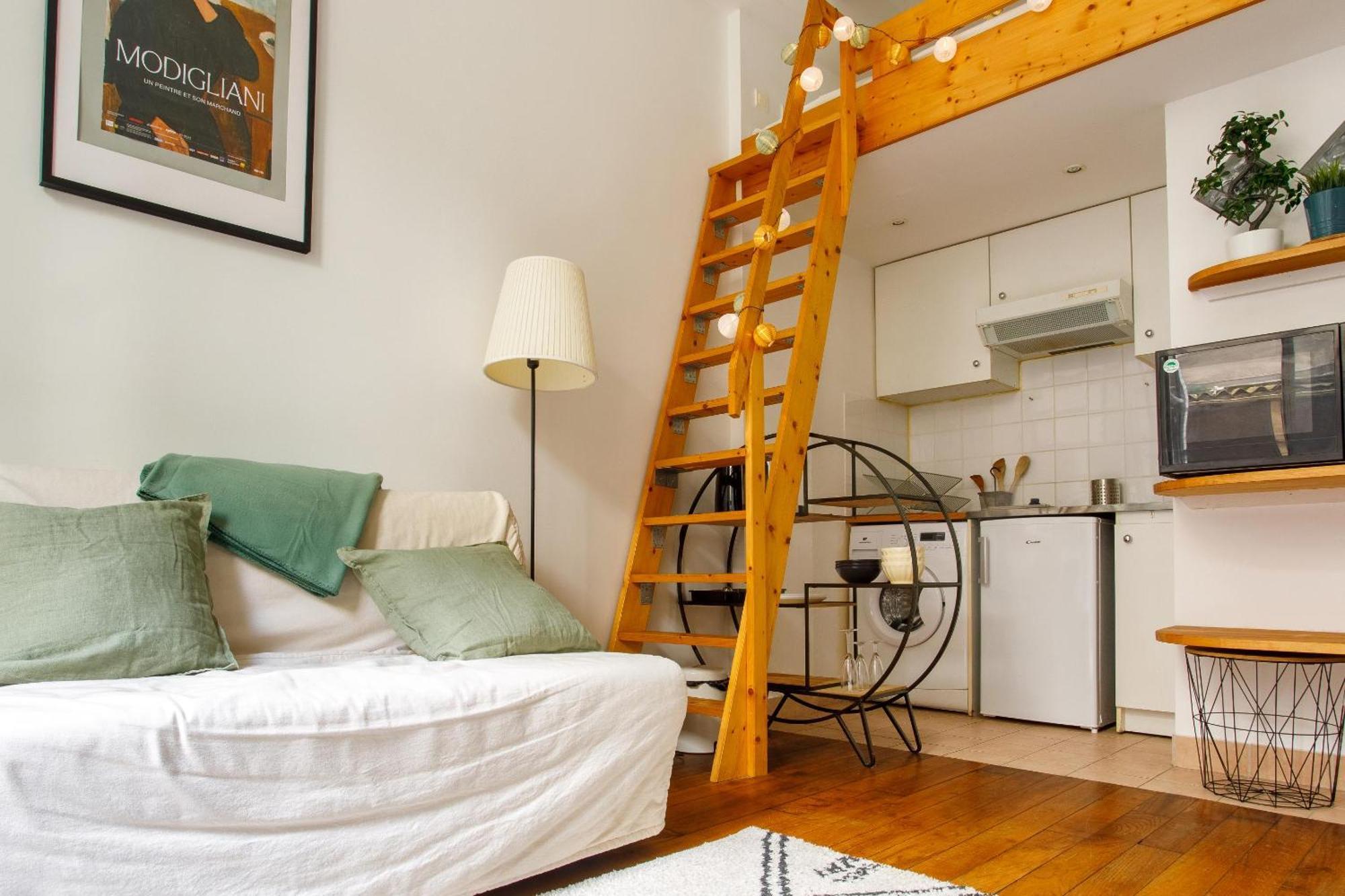 Charming Studio With Patio Passerelle Apartment Paris