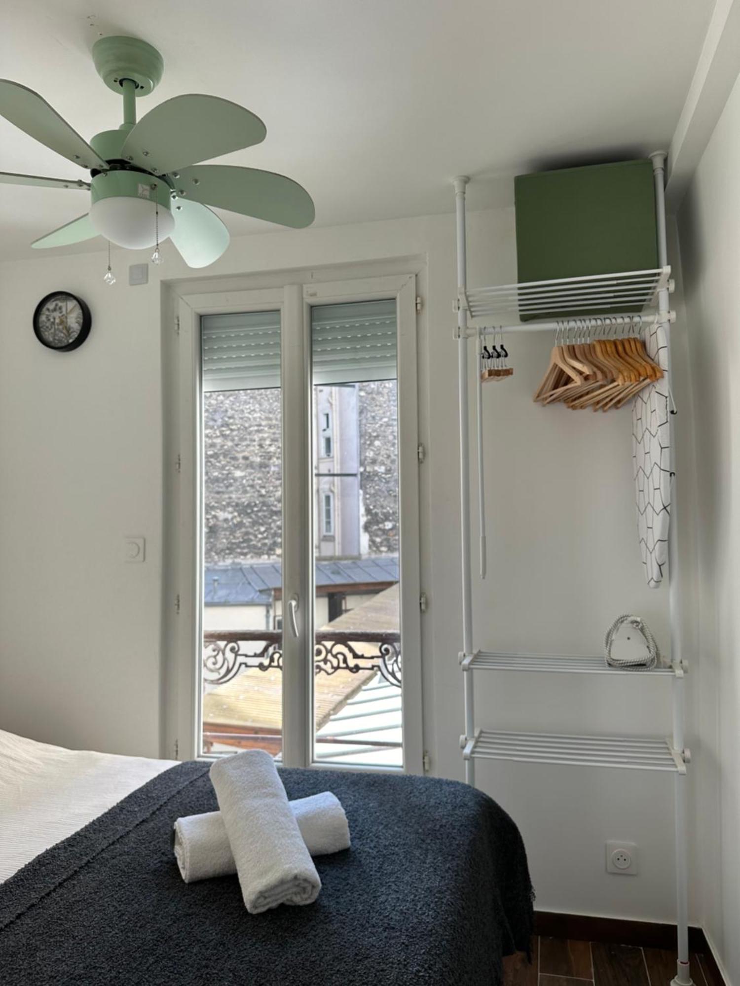 Apartment Modern Near Montmarte 2 Mins From Metro Chateau Rouge Paris