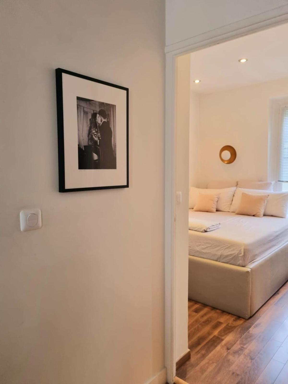 De Charme Dans Les Batignolles Apartment Paris