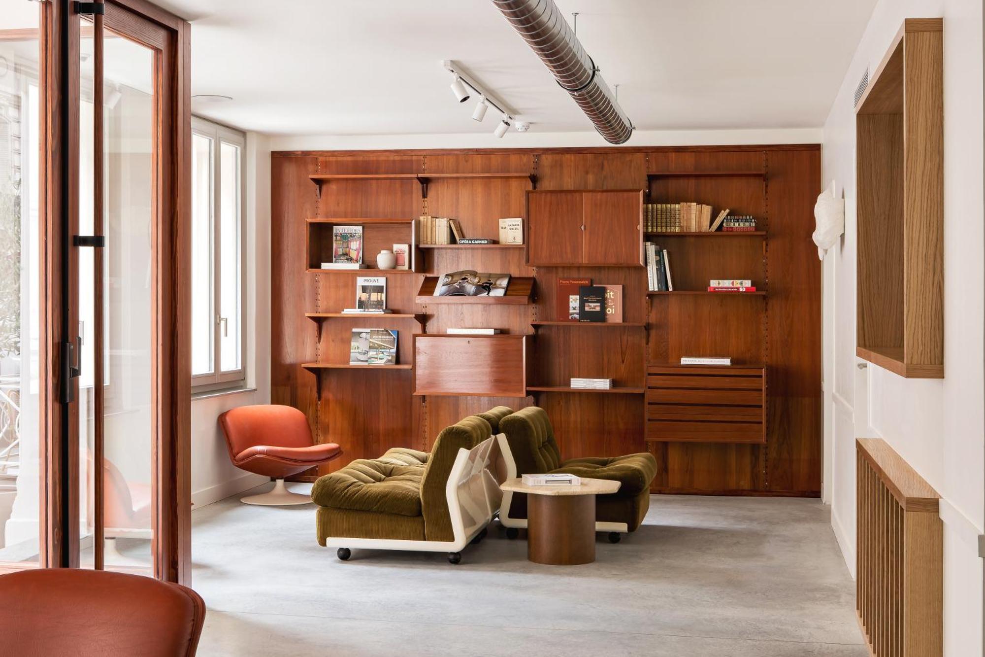 New Opera Hotel 4*