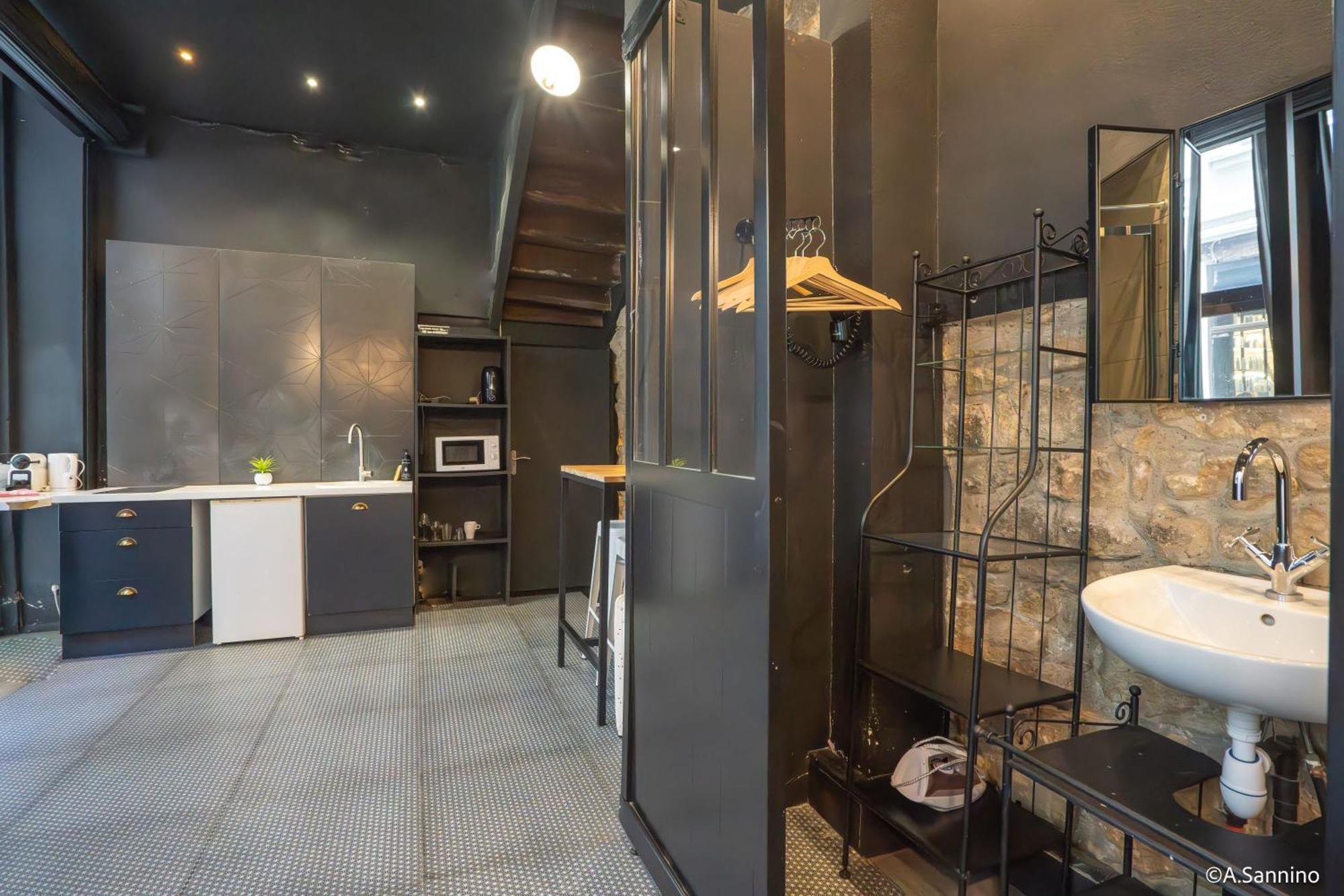 Notre Dame De Nazareth 3 - 2p - Flat-guest Apartment Paris