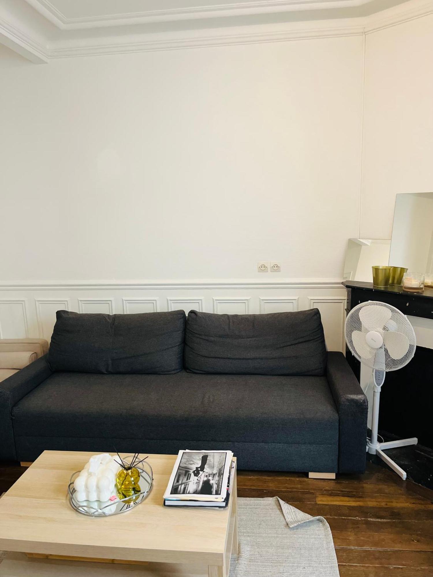 Séjour chez l'habitant In Montmartre, Paris, Near Sacre-coeur Read Host Profile For Booking