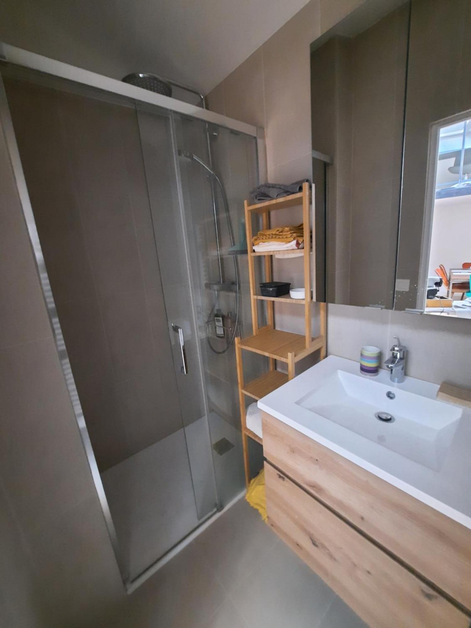Loft 4-6 Personnes A Montmartre Séjour chez l'habitant Paris