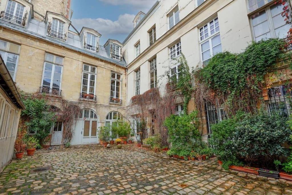 Loft Place Des Vosges Appartement