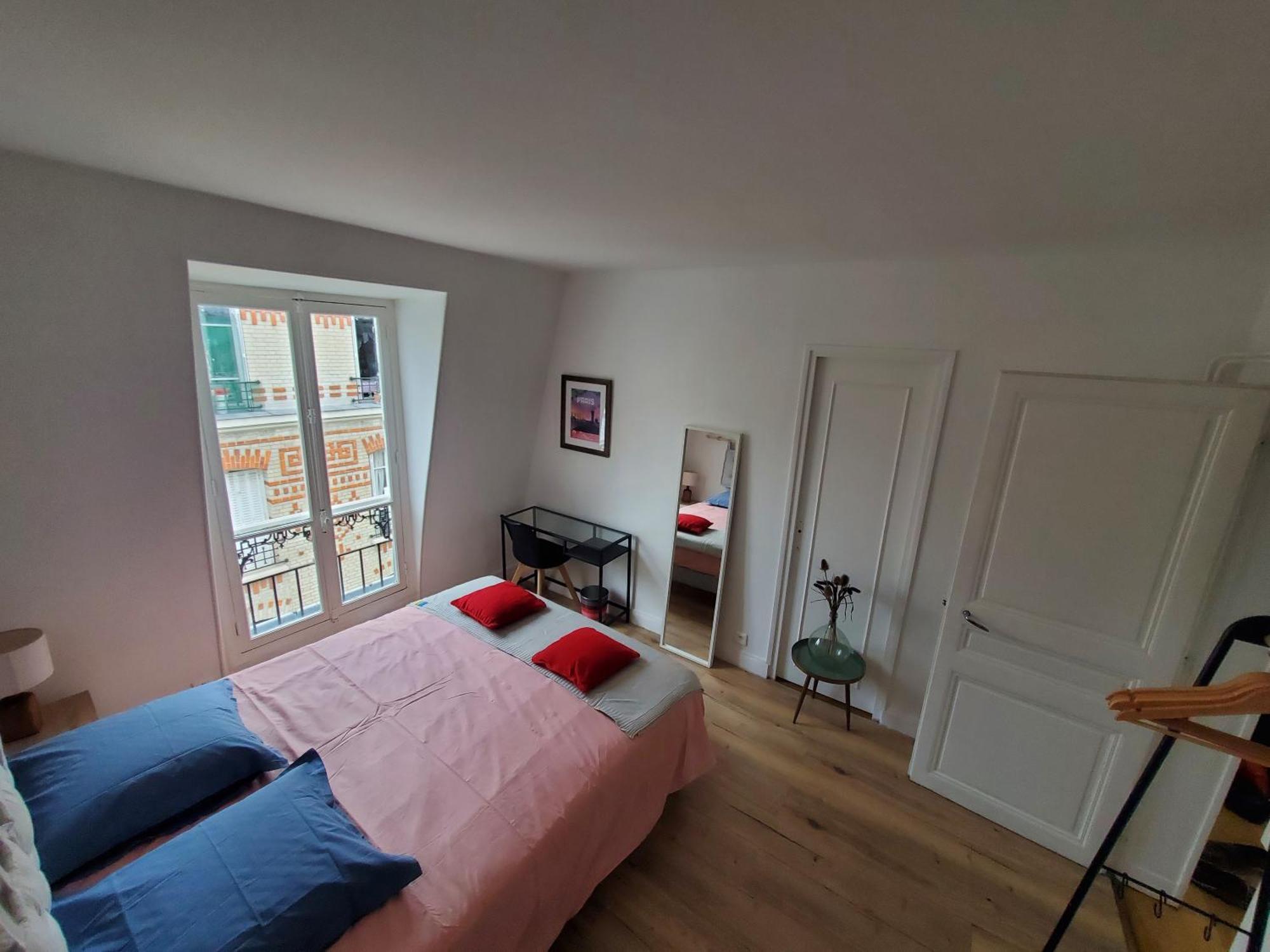Guest - R&m Bed & Breakfast Paris