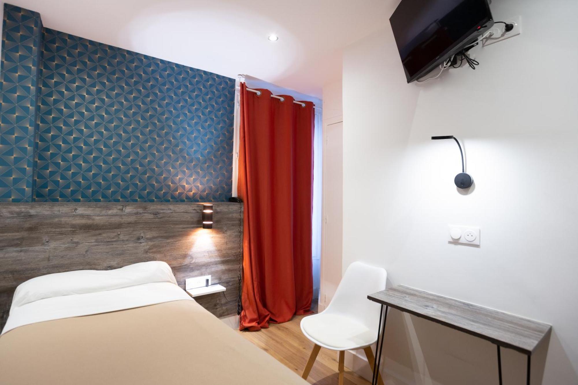 Leonard De Vinci I Hotel
