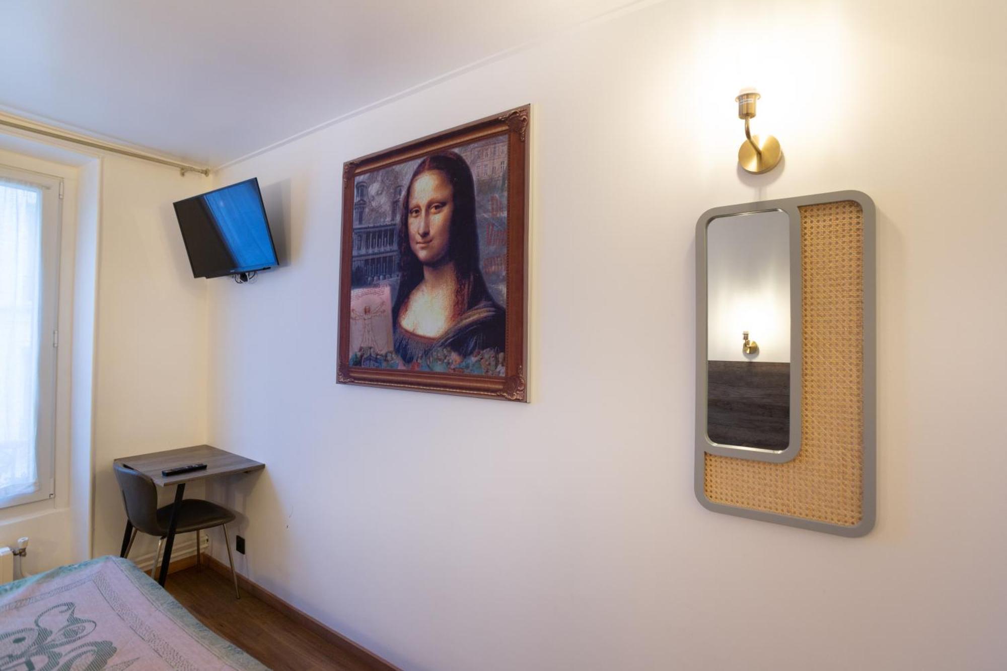 Leonard De Vinci I Hotel