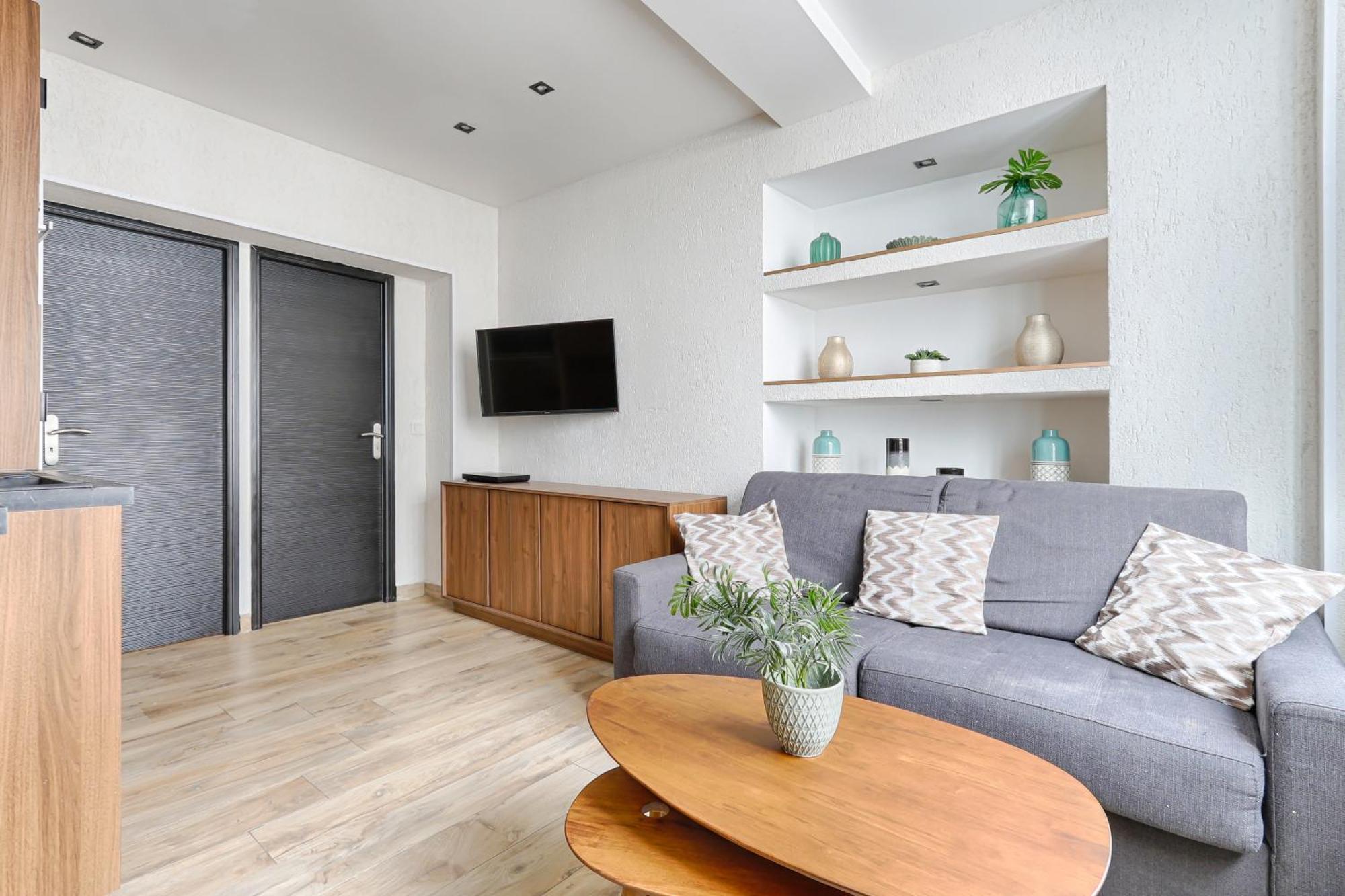 De Charme 2br Canal Saint Martin Appartement Paris