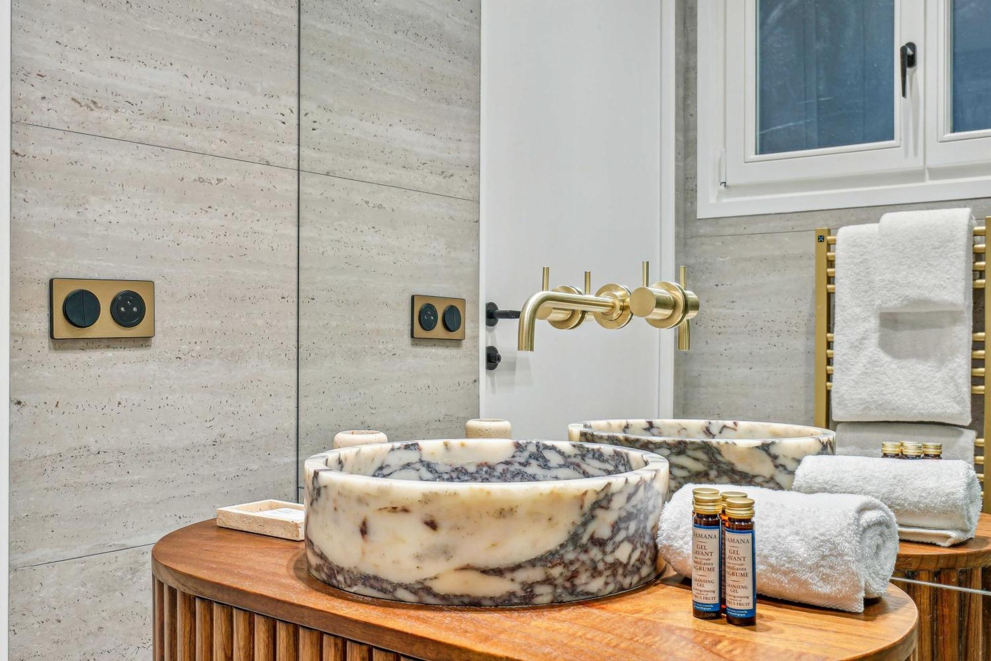 Magnificent Flat - 2br-6p - Champs Elysees Apartment Paris