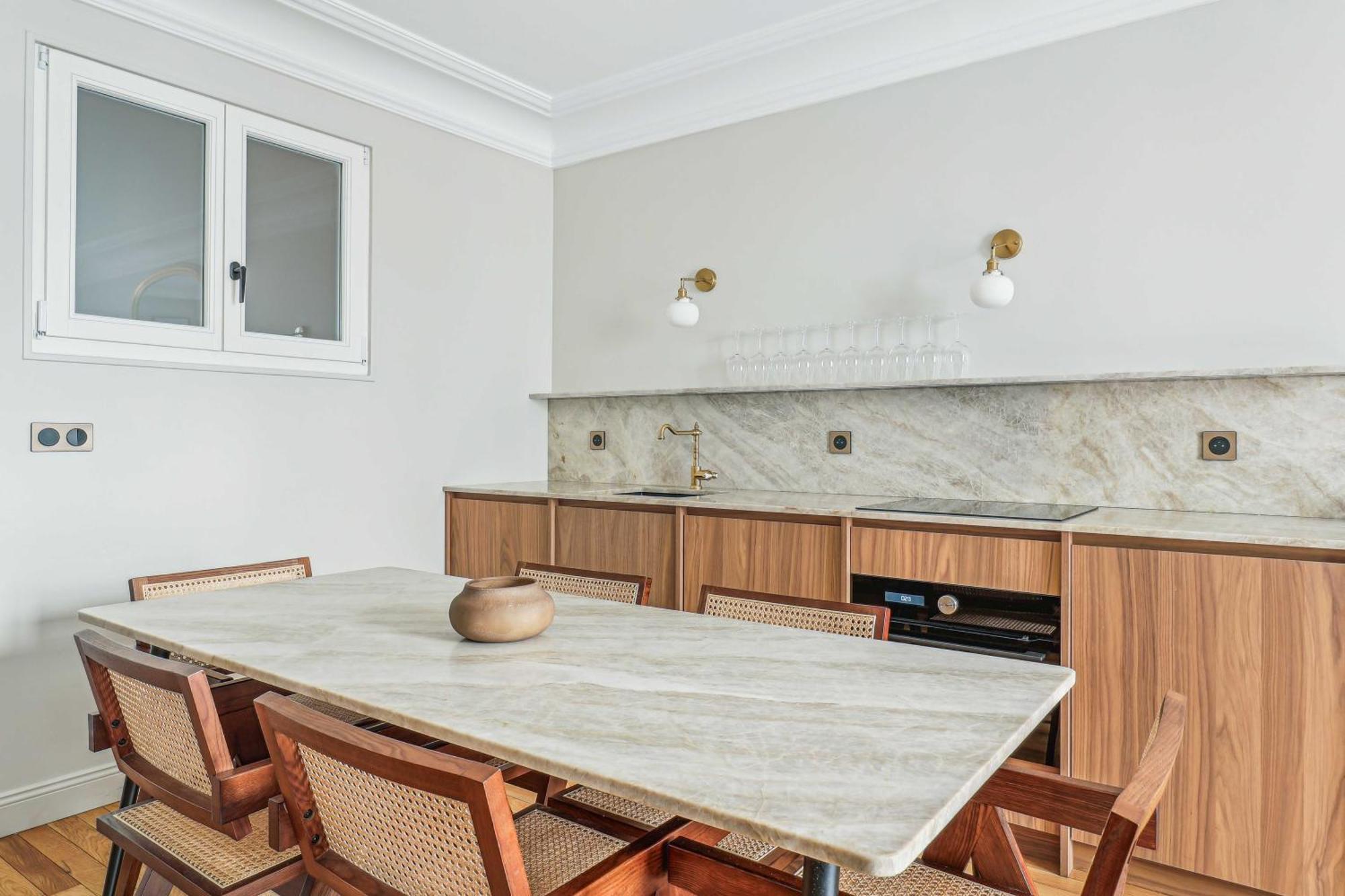Apartment Magnificent Flat - 2br-6p - Champs Elysees Paris
